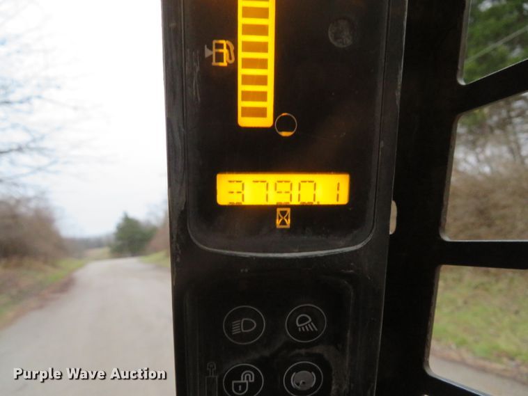 image for item GI9033 2007 Case 440 skid steer