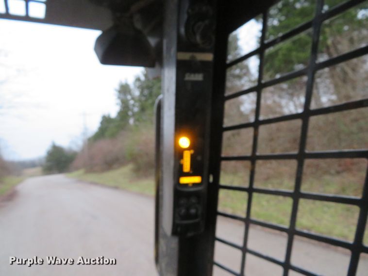 image for item GI9033 2007 Case 440 skid steer