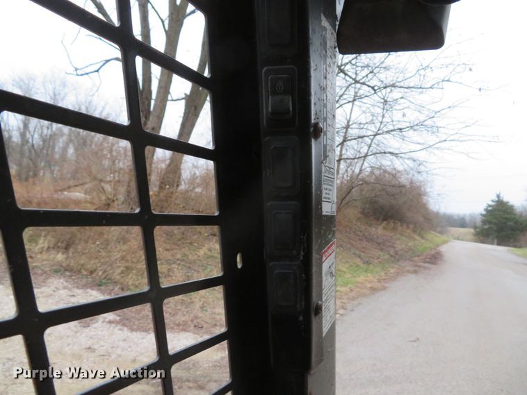 image for item GI9033 2007 Case 440 skid steer