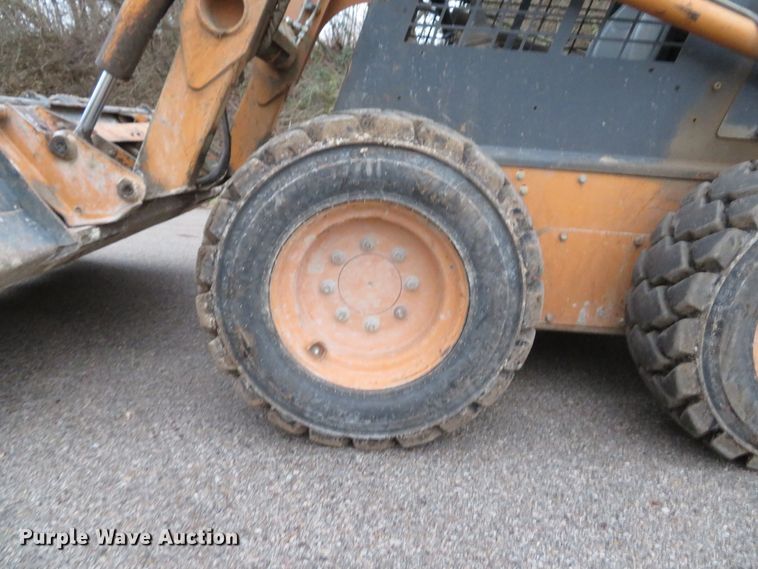 image for item GI9033 2007 Case 440 skid steer