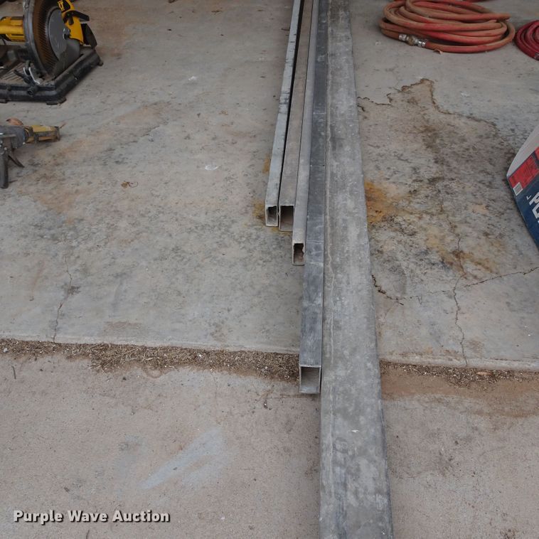 image for item GI9758 Concrete equipment