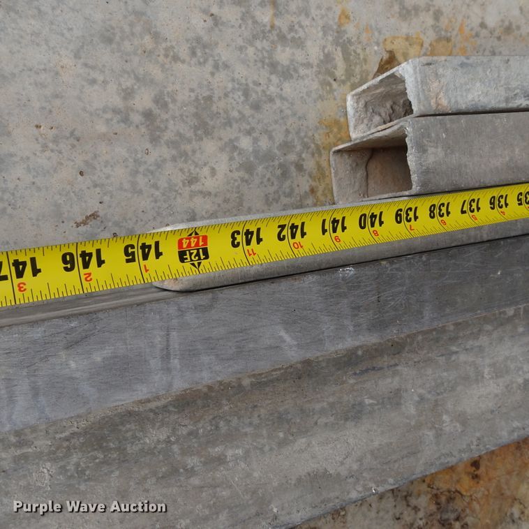 image for item GI9758 Concrete equipment