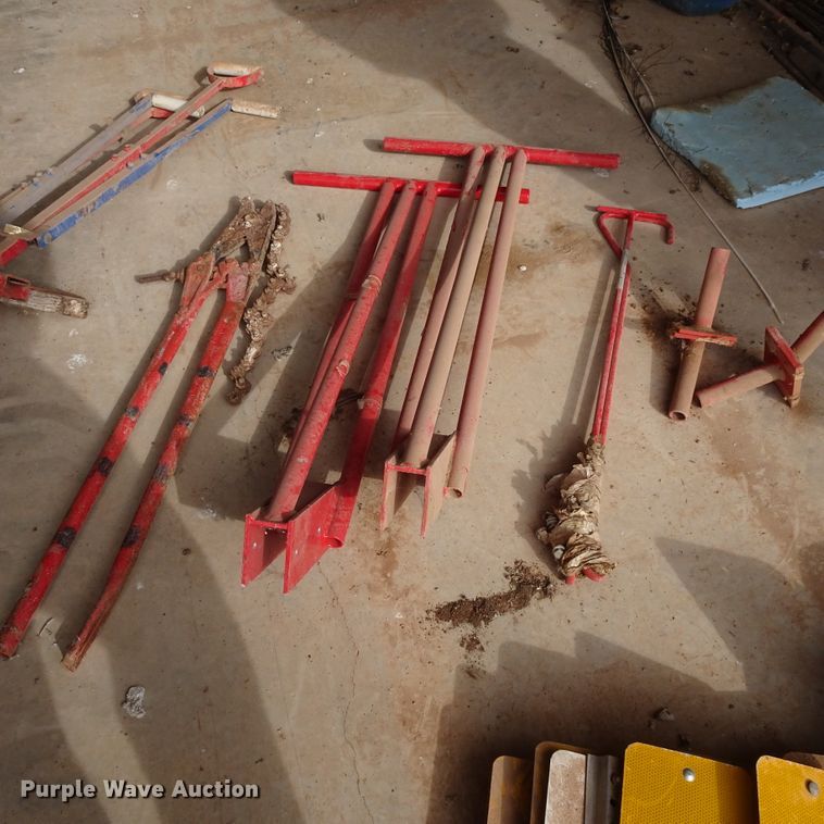 image for item GI9758 Concrete equipment