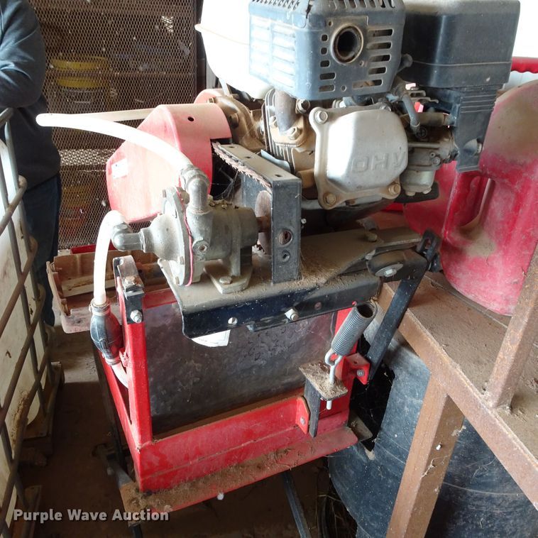 image for item GI9765 Brick saw