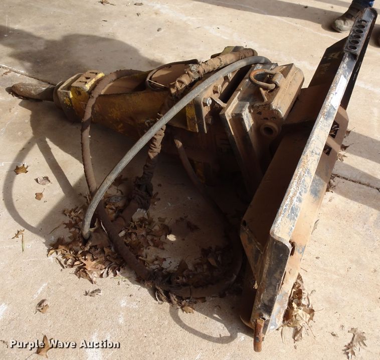 image for item GI9768 Skid steer breaker