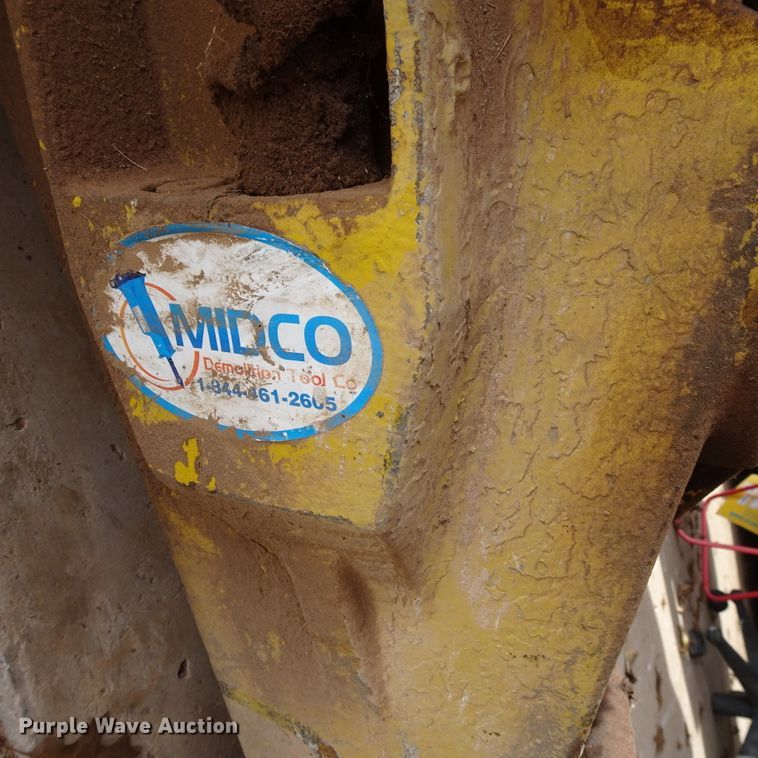 image for item GI9768 Skid steer breaker