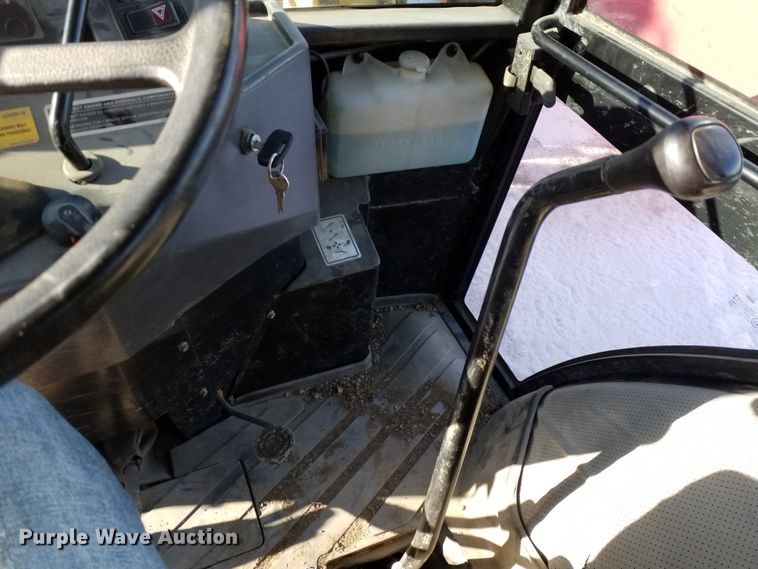 image for item GJ9171 1997 New Holland 545D industrial tractor