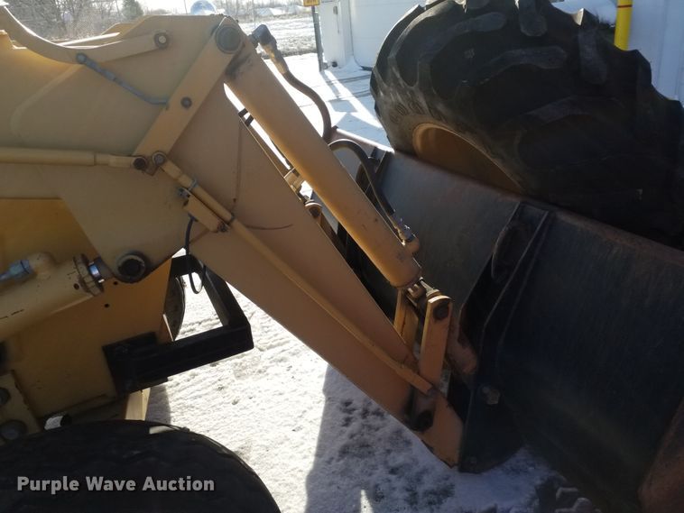 image for item GJ9171 1997 New Holland 545D industrial tractor