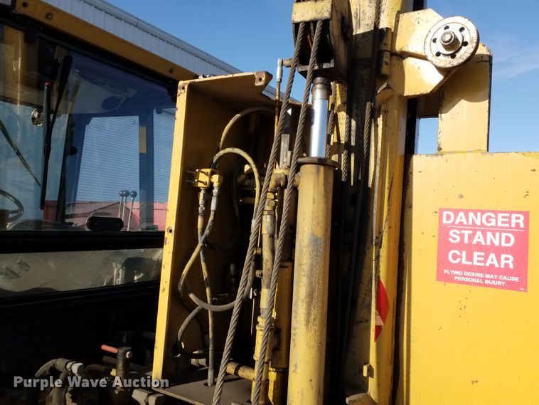 image for item GJ9171 1997 New Holland 545D industrial tractor