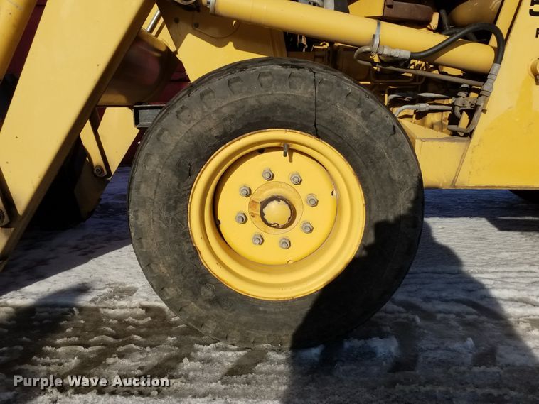 image for item GJ9171 1997 New Holland 545D industrial tractor