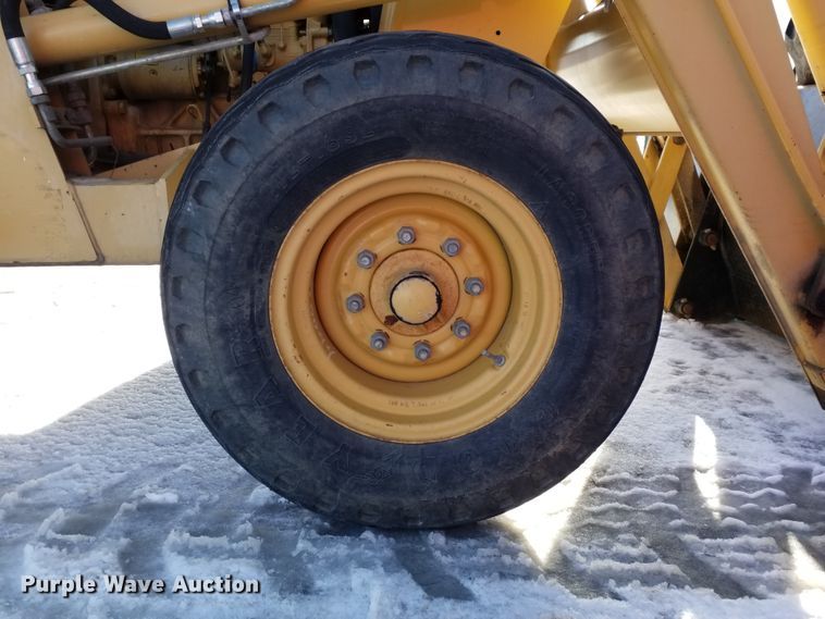 image for item GJ9171 1997 New Holland 545D industrial tractor