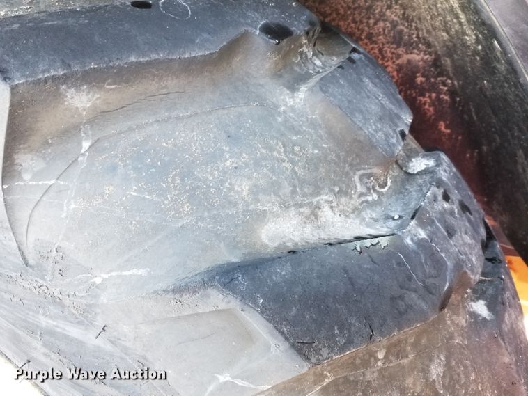 image for item GJ9171 1997 New Holland 545D industrial tractor