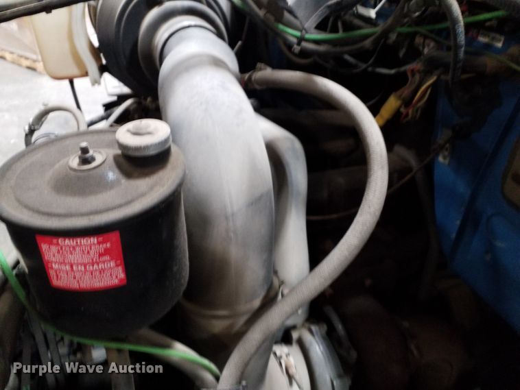 image for item GJ9172 1988 Ford L8000 crane truck