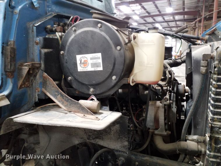 image for item GJ9172 1988 Ford L8000 crane truck