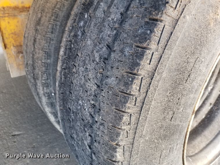 image for item GJ9174 1996 Redi equipment trailer