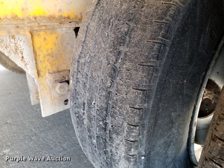 image for item GJ9174 1996 Redi equipment trailer