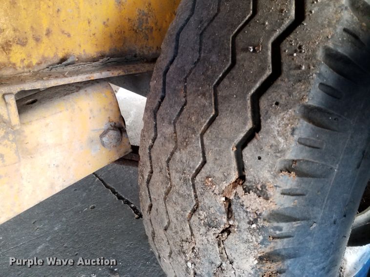 image for item GJ9174 1996 Redi equipment trailer