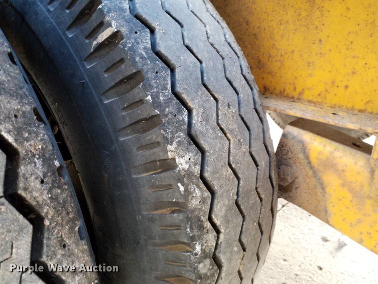 image for item GJ9174 1996 Redi equipment trailer