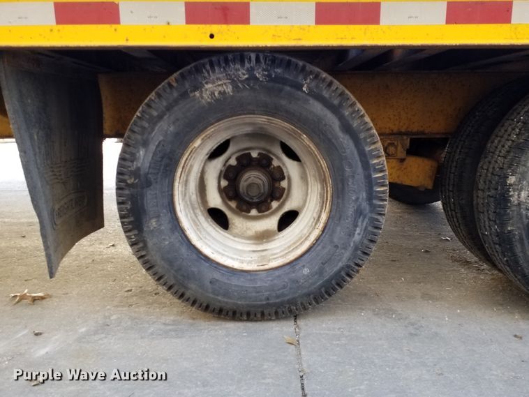 image for item GJ9174 1996 Redi equipment trailer