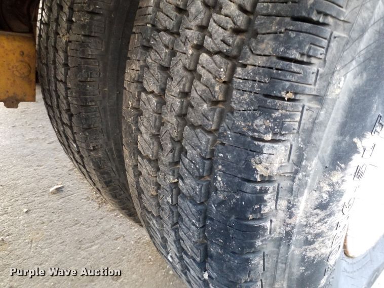 image for item GJ9174 1996 Redi equipment trailer