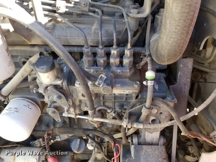 image for item GJ9176 2004 Bobcat S250 skid steer