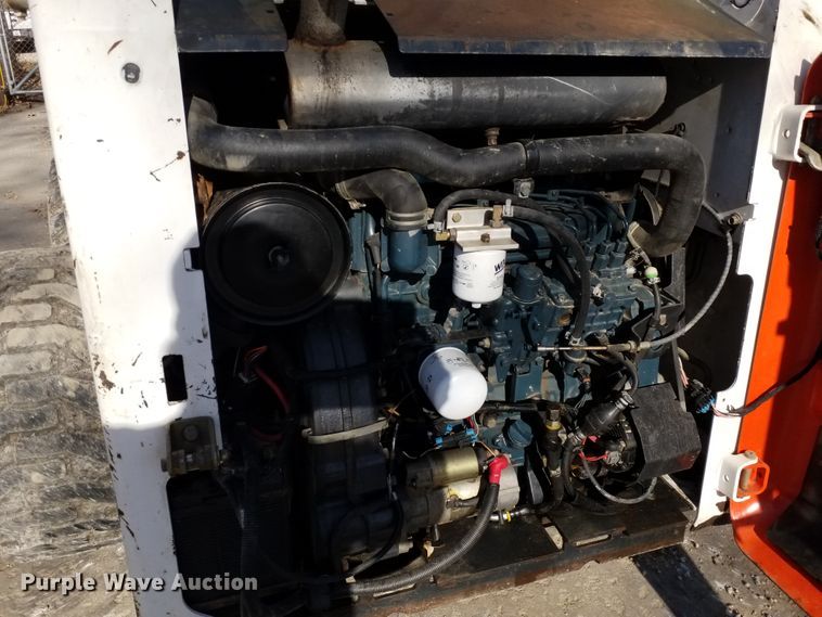 image for item GJ9177 2006 Bobcat S300 skid steer
