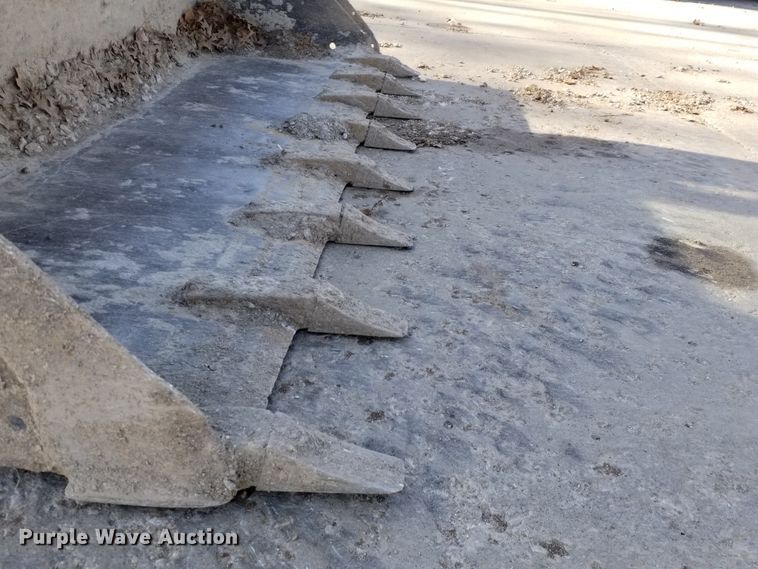 image for item GJ9177 2006 Bobcat S300 skid steer