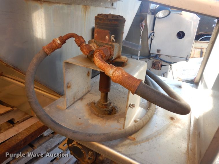 image for item GJ9210 Henderson spreader