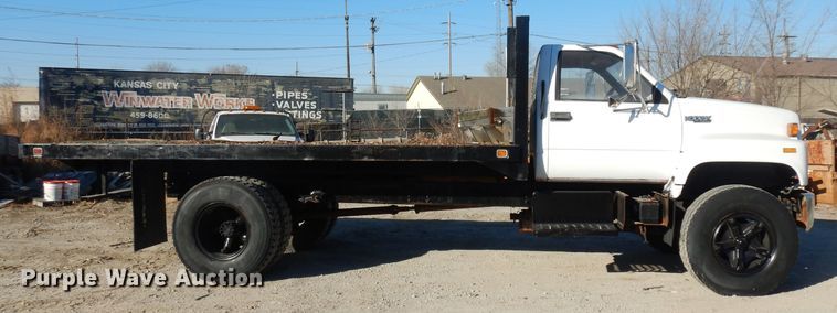 image for item GJ9212 1994 Chevrolet Kodiak C5500 flatbed truck