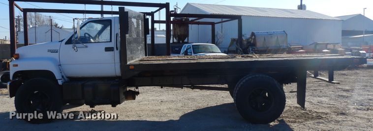 image for item GJ9212 1994 Chevrolet Kodiak C5500 flatbed truck