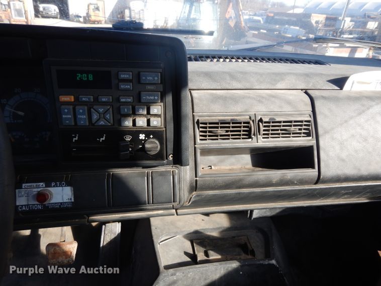 image for item GJ9212 1994 Chevrolet Kodiak C5500 flatbed truck