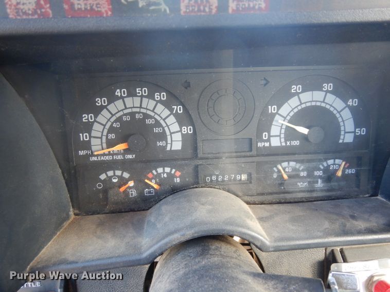 image for item GJ9212 1994 Chevrolet Kodiak C5500 flatbed truck