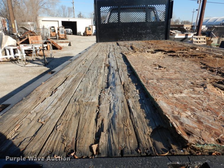 image for item GJ9212 1994 Chevrolet Kodiak C5500 flatbed truck