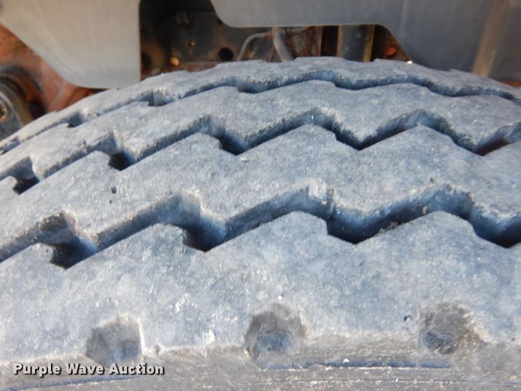 image for item GJ9212 1994 Chevrolet Kodiak C5500 flatbed truck