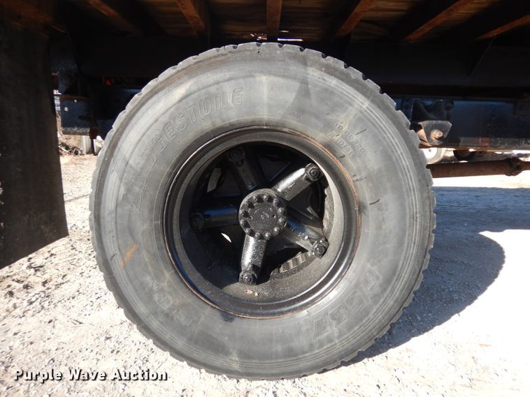 image for item GJ9212 1994 Chevrolet Kodiak C5500 flatbed truck