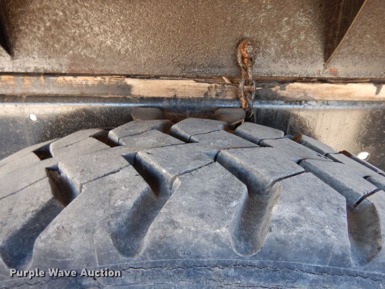 image for item GJ9212 1994 Chevrolet Kodiak C5500 flatbed truck