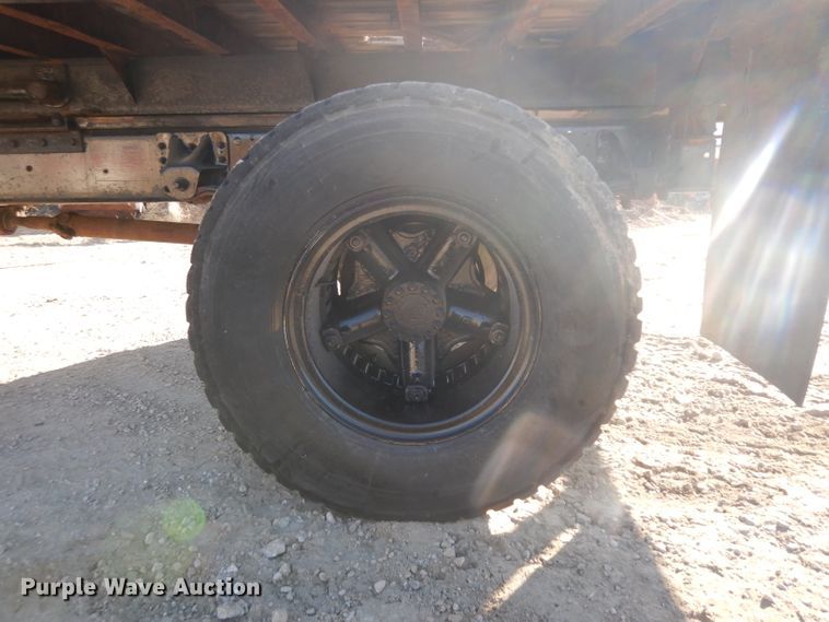 image for item GJ9212 1994 Chevrolet Kodiak C5500 flatbed truck