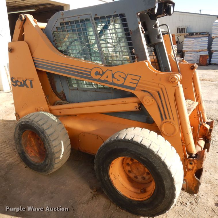 image for item GJ9213 1999 Case 95XT skid steer
