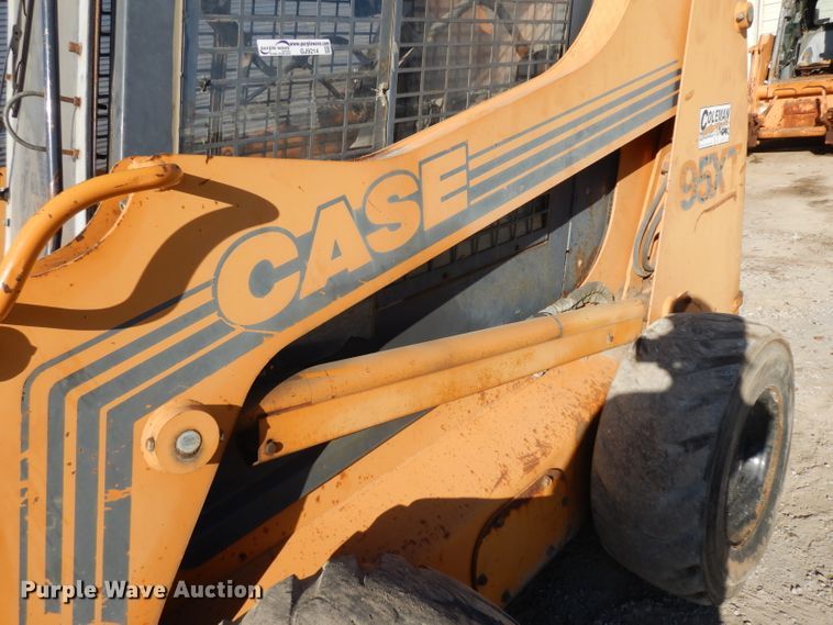 image for item GJ9214 2000 Case 95XT skid steer