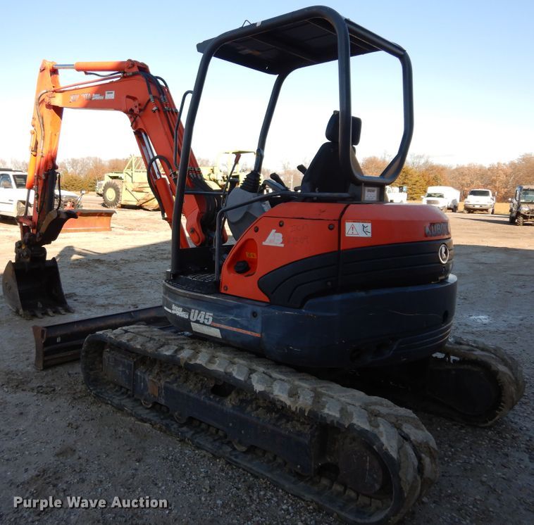 image for item H1209 Kubota U45 mini excavator
