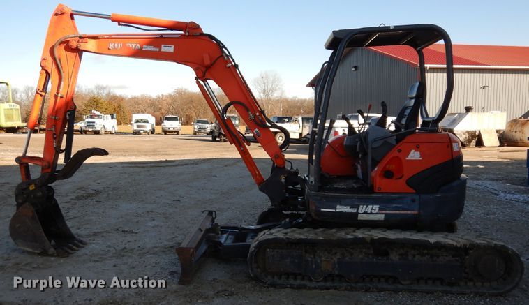 image for item H1209 Kubota U45 mini excavator