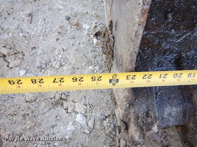 image for item H1209 Kubota U45 mini excavator