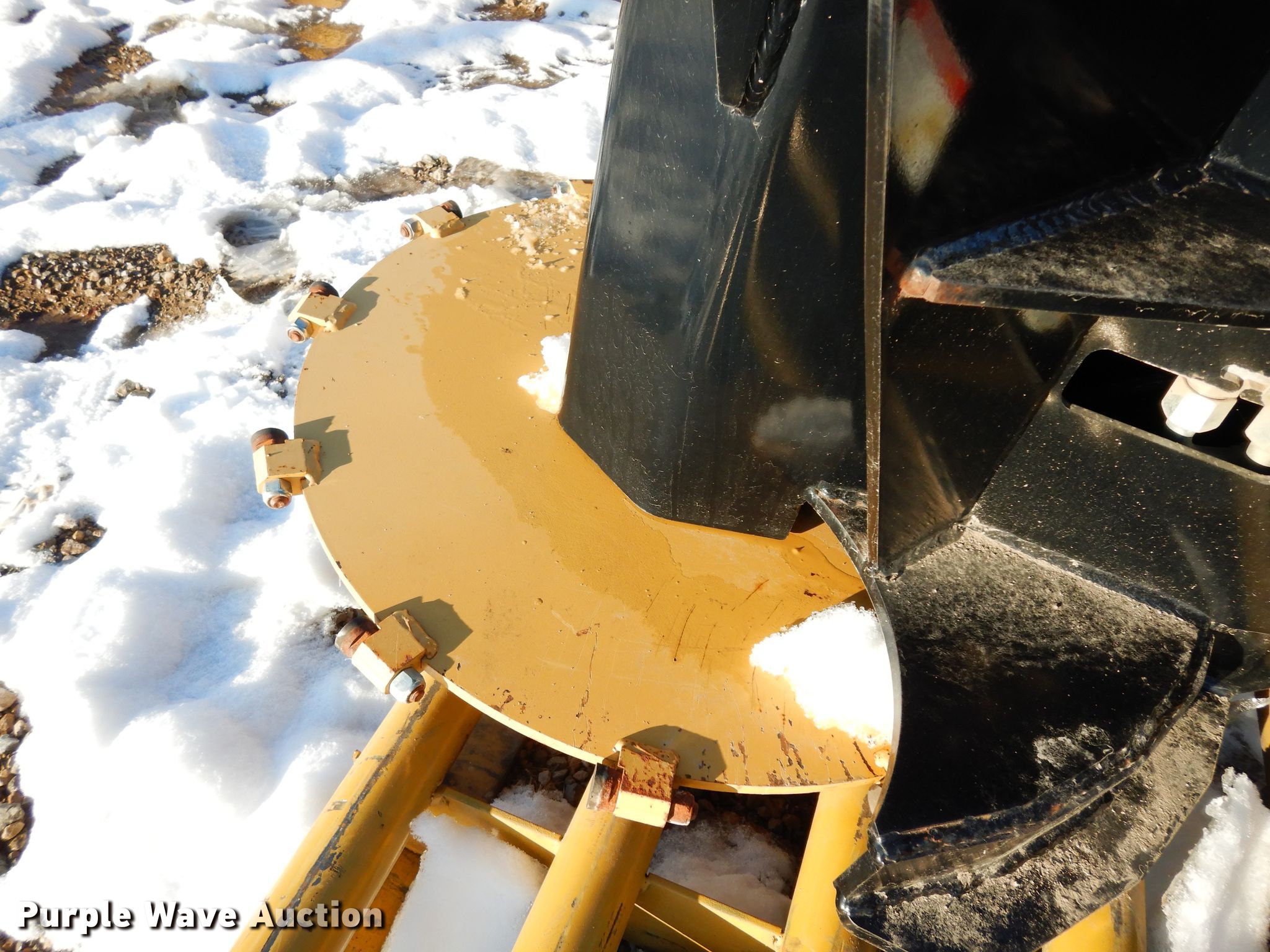 Dymax Quiksaw TSASSL30D skid steer tree saw in Topeka, KS Item FD9698