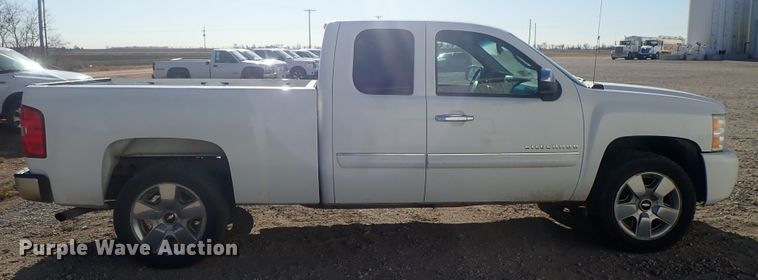 image for item DC3405 2010 Chevrolet Silverado 1500 Ext. Cab pickup truck