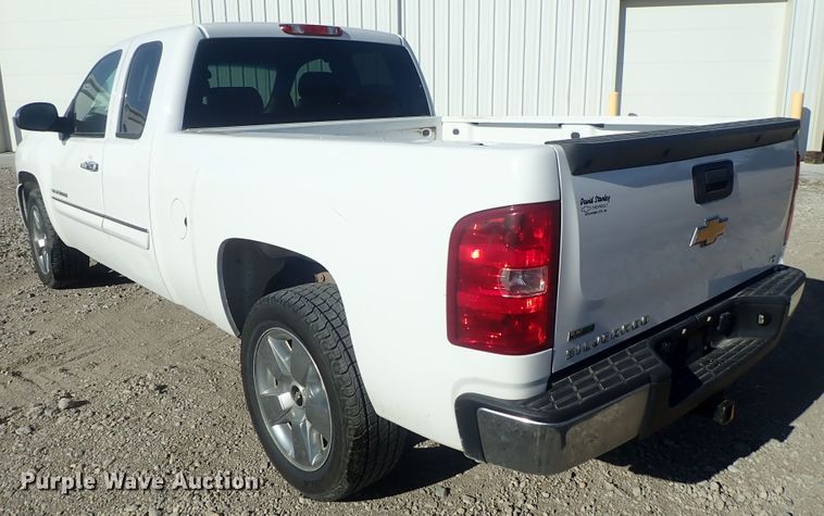 image for item DC3405 2010 Chevrolet Silverado 1500 Ext. Cab pickup truck