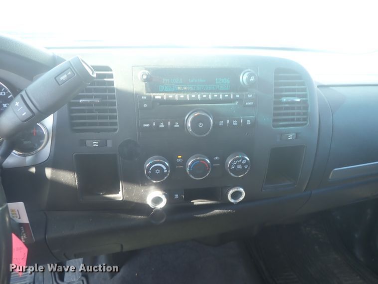 image for item DC3405 2010 Chevrolet Silverado 1500 Ext. Cab pickup truck