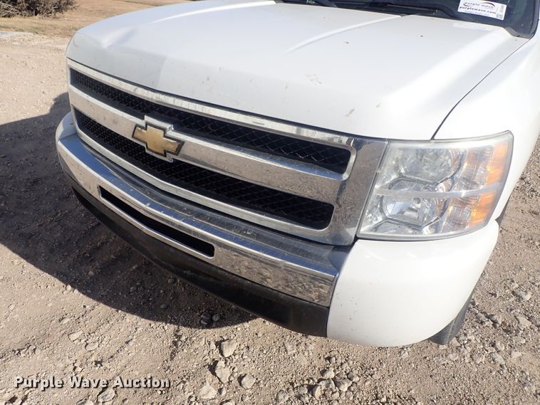 image for item DC3405 2010 Chevrolet Silverado 1500 Ext. Cab pickup truck