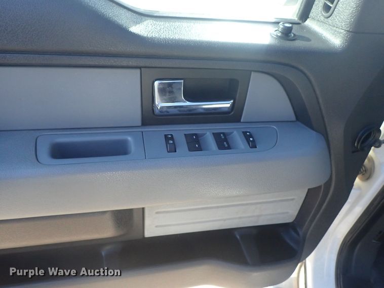 image for item DC3406 2013 Ford F150 SuperCab pickup truck