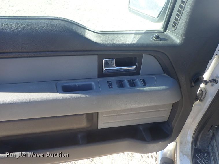 image for item DC3407 2012 Ford F150 SuperCab pickup truck