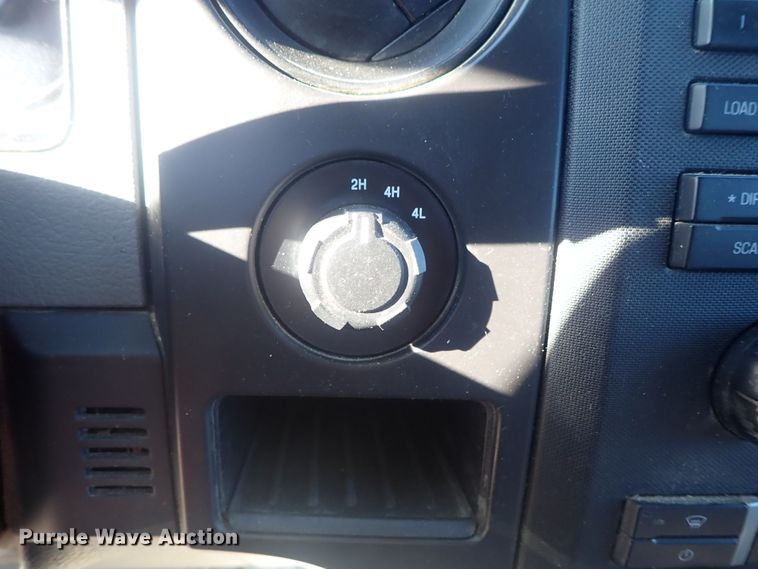 image for item DC3407 2012 Ford F150 SuperCab pickup truck